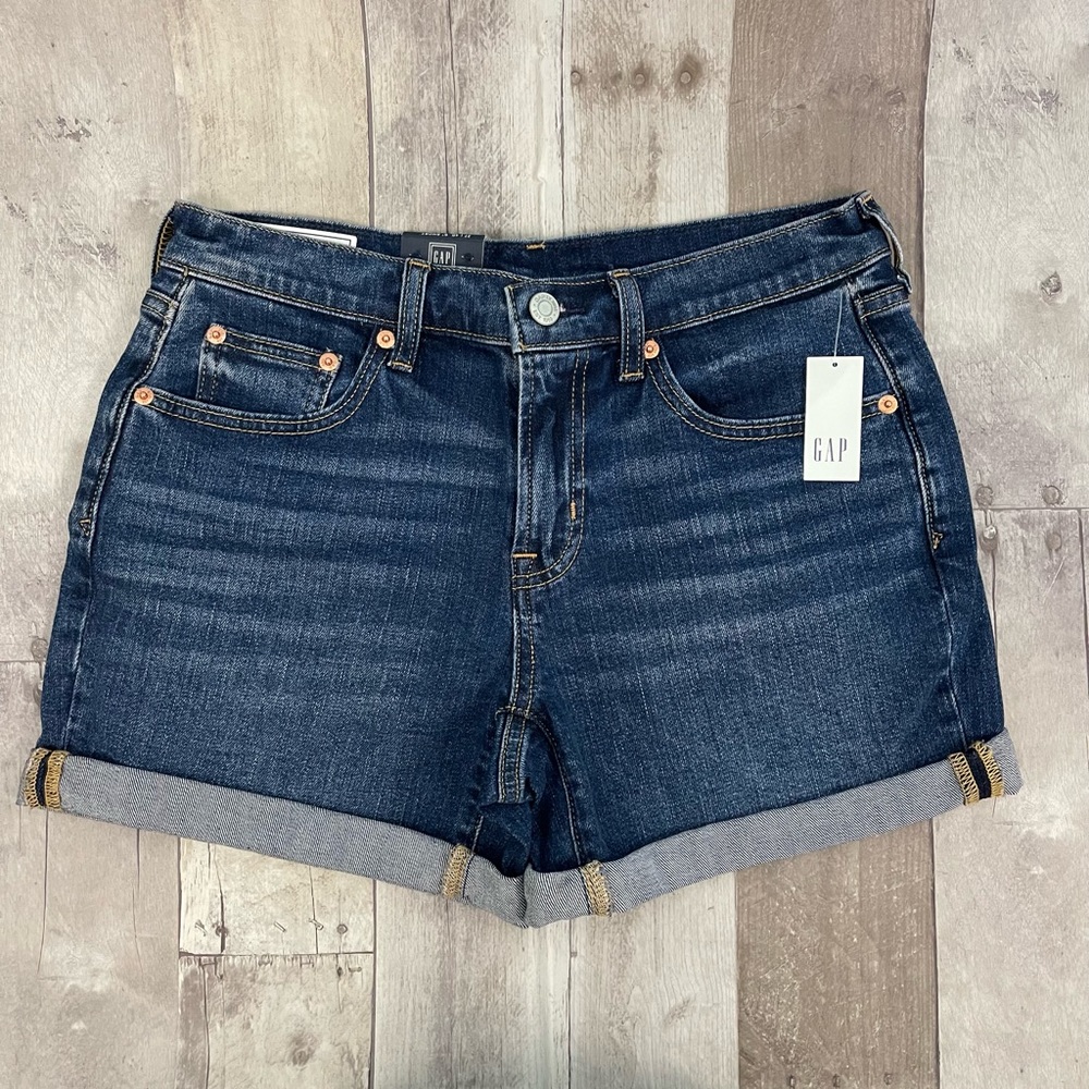Gap Womens Mid Rise Cuffed 5" Jean Shorts Size 4R /27 Medium Wash